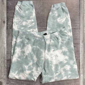 ⭐️AR-33 Green Tie Dye Joggers